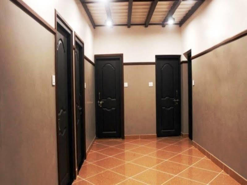 Icon Residency Hotel Kalpetta Bagian luar foto